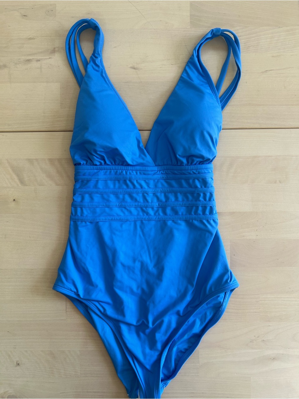 La Blanca Bright Blue womens’s size 6 One-Piece Swimsuit with Double Straps